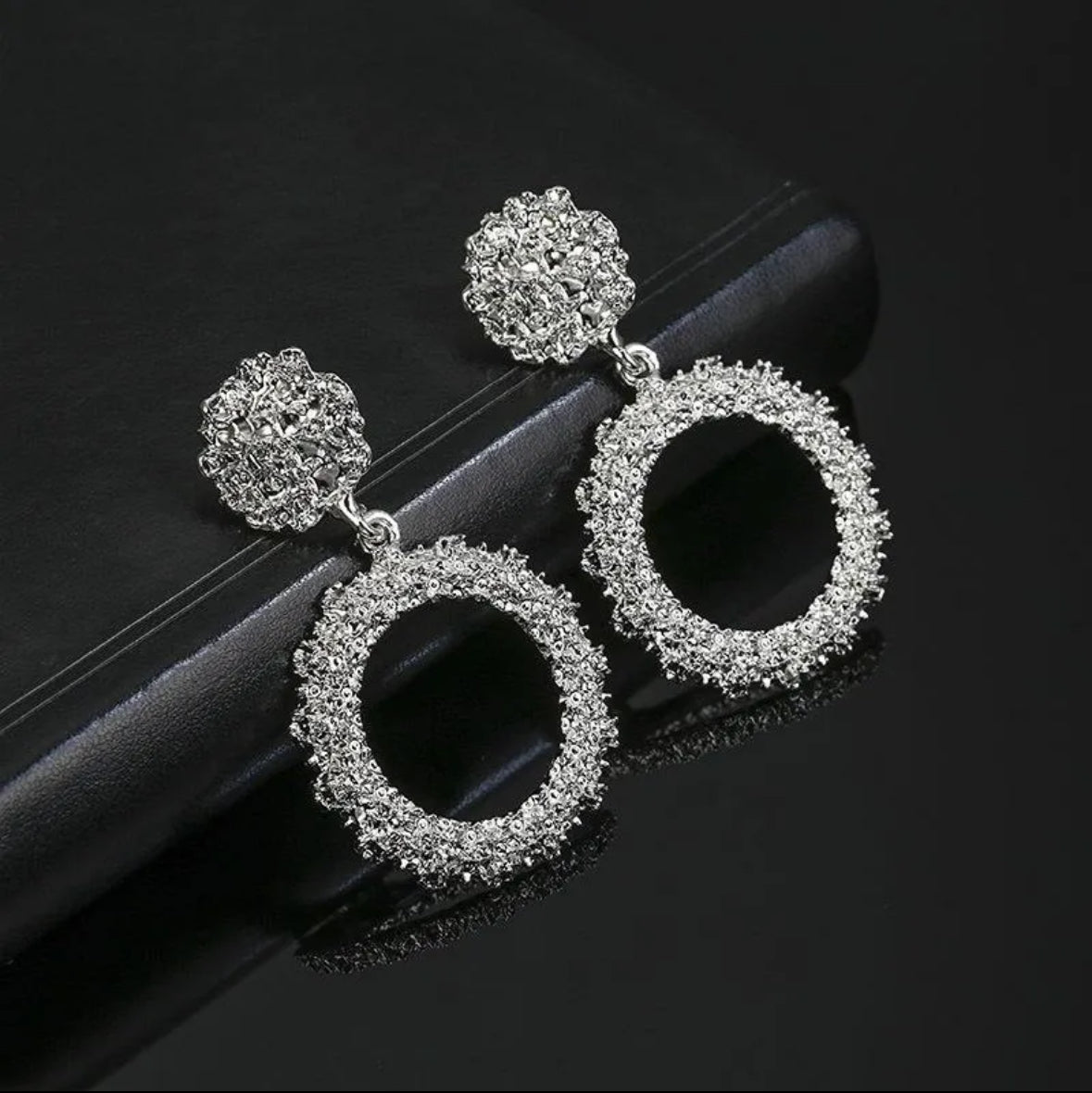 Geometric Round Drop Earrings